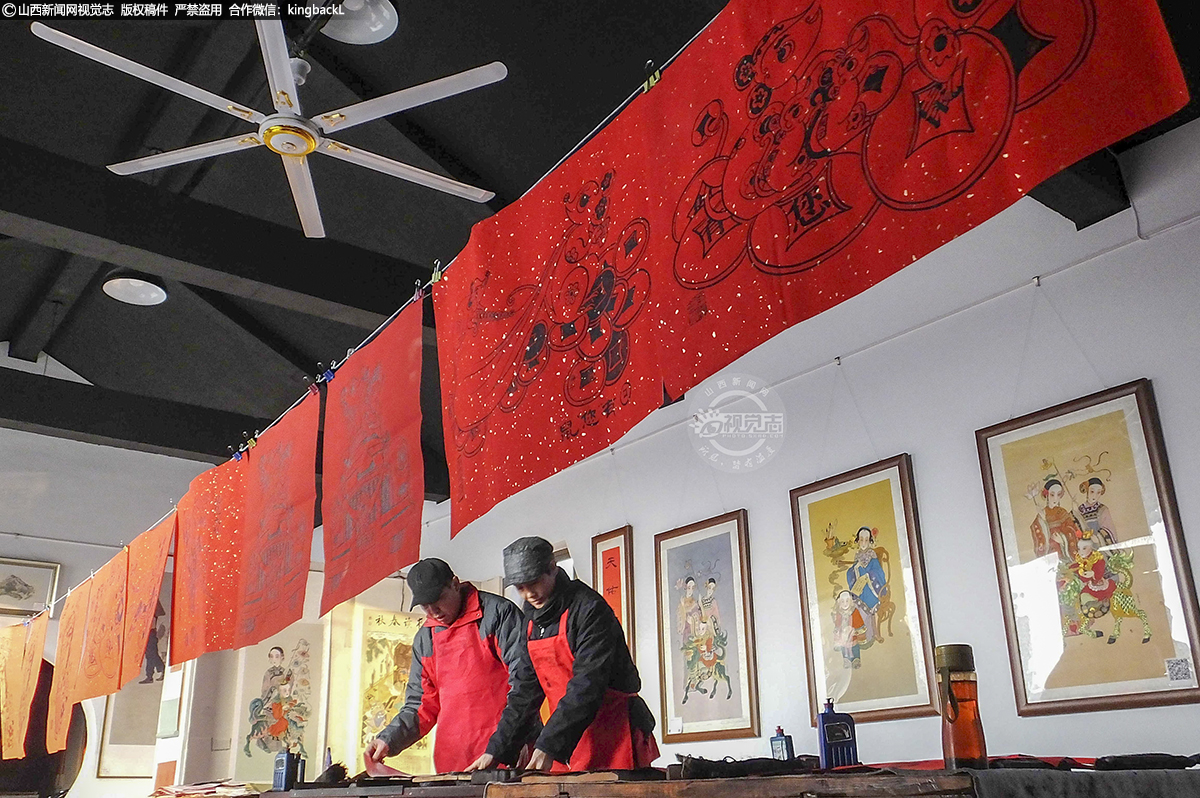      绛州木版年画历史悠久，题材丰富，艺术精湛。发于宋金，兴于明清，较杨柳青、杨家埠、朱仙镇、桃花坞年画问世均早。