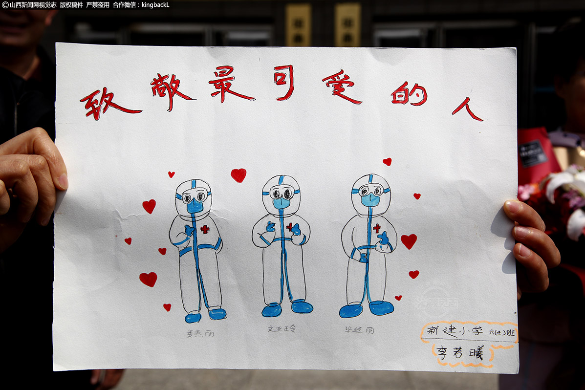     文亚玲说：“因为疫情，因为驰援湖北，我们被赋予了太多的荣誉，‘最美逆行者’‘英雄’‘白衣战士’等等，但我们想说，我们不是什么英雄，只是普普通通的医务工作者，治病救人是职责所在；我们也只是抗击疫情的一份子，在这特殊的时期我们都在不同的岗位为抗击疫情而战斗。也相信任何一个人都会在祖国需要的时刻挺身而出，为自己挚爱的事业和人民的健康贡献自己的一份力量。”