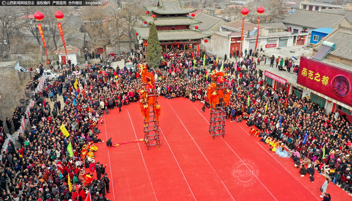      近几年，李登山年事已高，不再登台表演，但为了这一民俗文化得以传承，他仍不时活跃在舞狮队伍中，通过积极参加各地演出、培训舞龙舞狮技艺等多种途径，推动这一民俗项目实现产业化发展。同时通过非遗进校园等方式为传承这一技艺毫无保留地发挥着余热，奉献着余光……