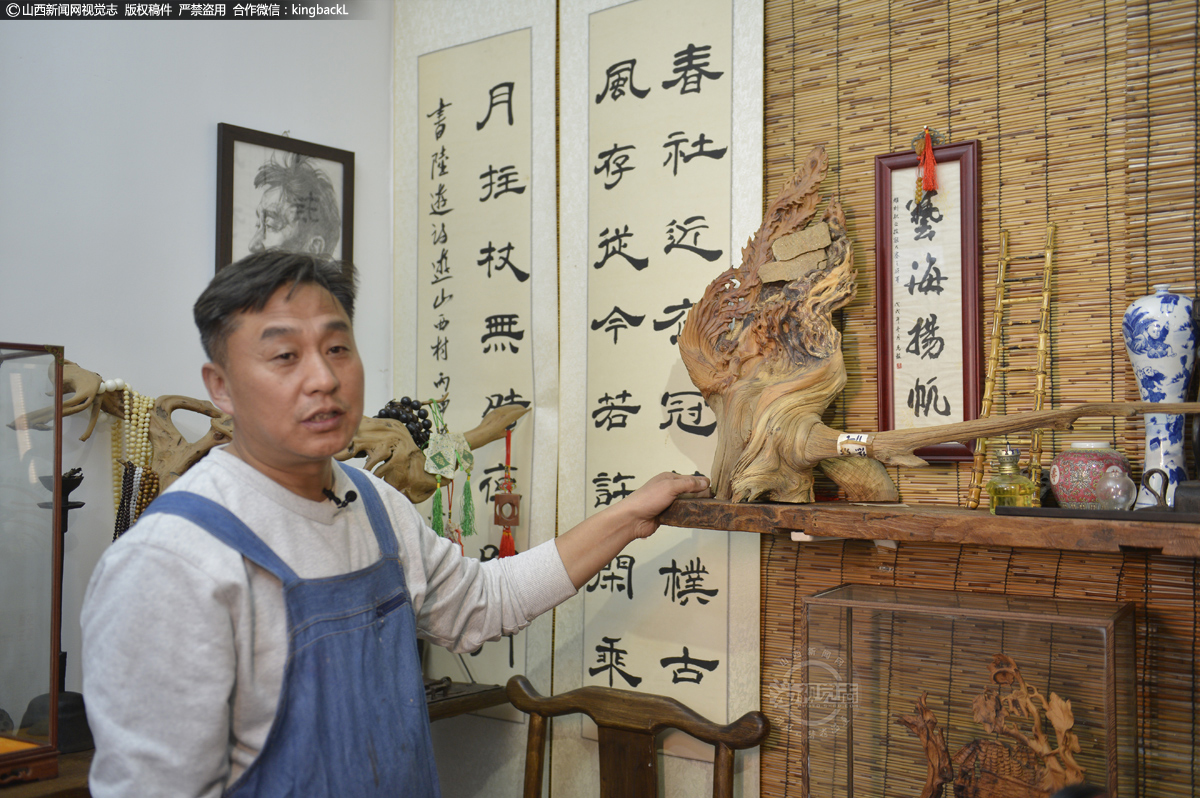      多年来的磨砺与坚守，让卞春有由当初青涩的小伙成长为木雕行业的能工巧匠。他凭借丰富的想象和精湛的技艺，赢得了业界人士和各地客户的肯定。卞春有说，“作为传承人，就要尽到传承人的义务，我接下来要做的事情就是尽我所能，把木雕手艺传承下去，并发扬光大。”