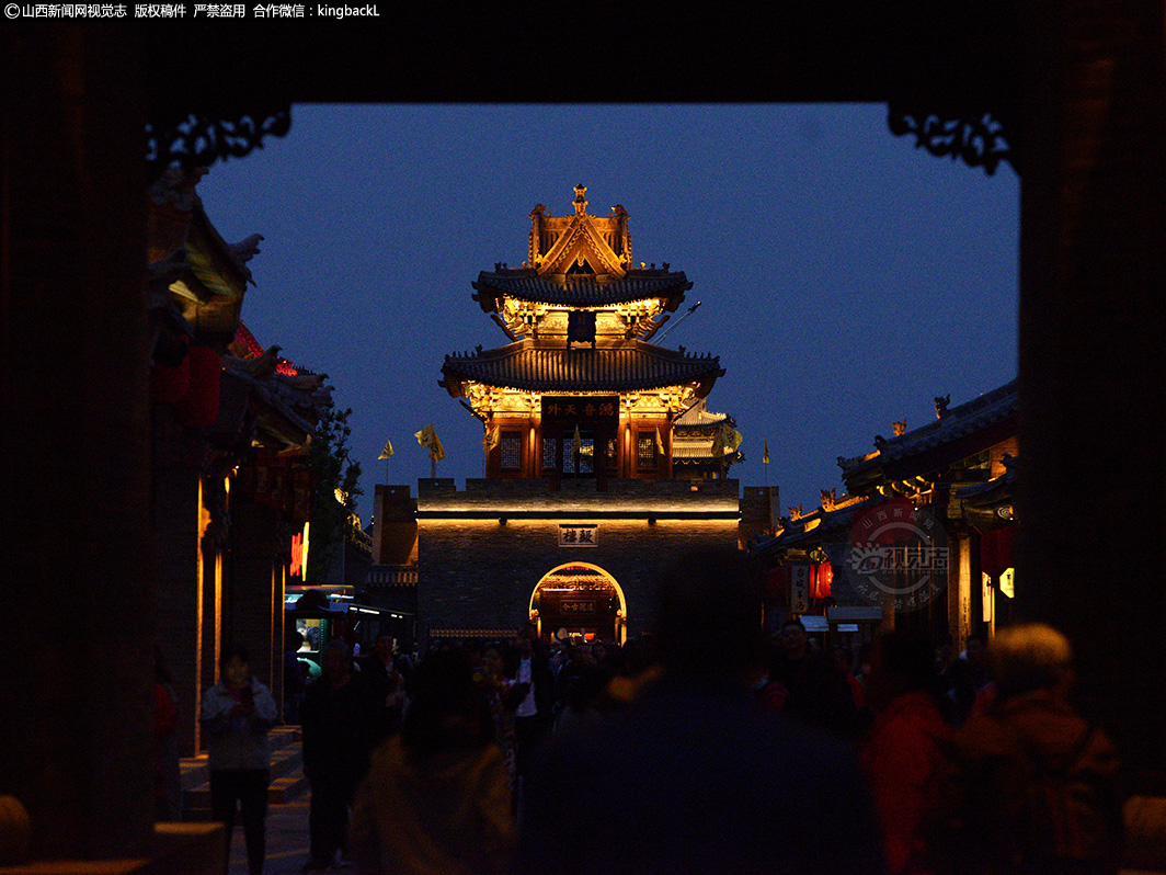      5月1日，始建于1375年的明代太原古县城在历经八年修复后正式开放，开城迎客，风华再绽，城内有国保文庙、省保秦家大院等79处历史文物。（山西新闻网特约摄影师：郝仁喜）