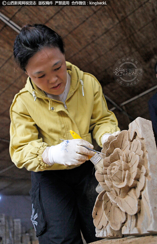      襄汾传统建筑砖雕工艺作品在山西影响很大，王家大院、乔家大院、榆次古城等古建筑均有其作品。