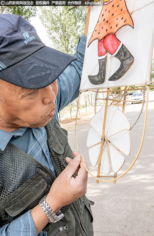      在老陈的团队中，有一位“大国工匠”——老郭，他来自一家大型企业，是退休的技术人员。