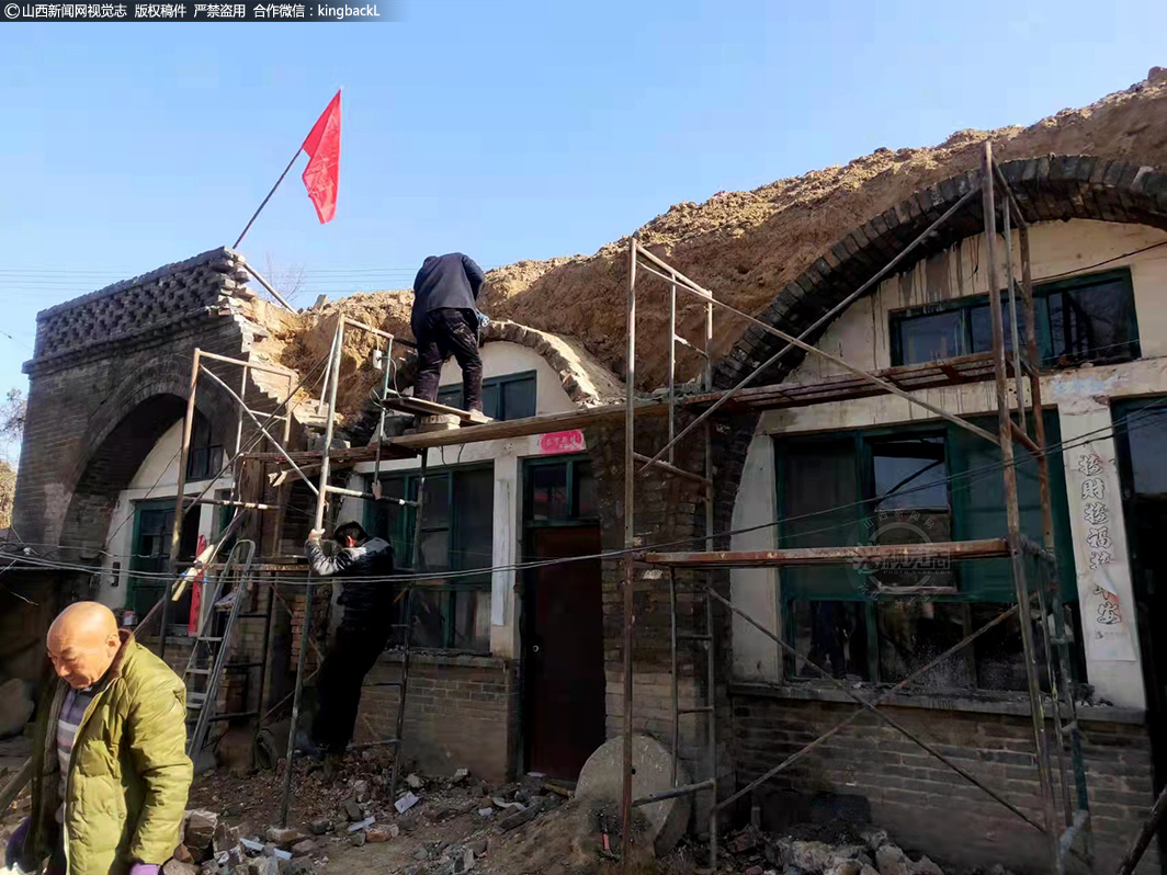      经住建部门鉴定，最终共确定87户需要维修、加固和拆除重建（其中一般维修24户，加固维修28户，拆除重建35户），截至目前，24户一般维修户（B-级）全部完工，28户加固修缮户(C级)已接近尾声。