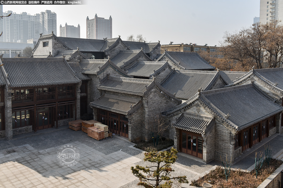      整个街区的建筑风格多样，明清风格、民国风格兼有，融合了历史演进各个时期的建筑风貌。