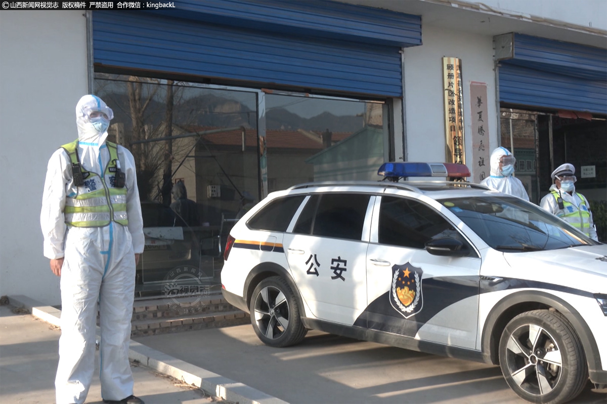      疫情就是命令，防控就是责任。浑源县公安局按照市、县疫情防控领导小组的统一部署，充分发挥职能作用，紧急安排部署警力，主动担当、主动作为，全警动员、全警全力，配合卫健部门开展流调溯源和区域封控等工作。