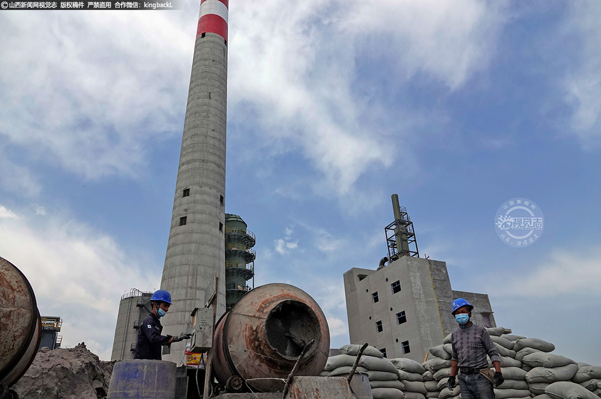      该项目采用国内最新3×130t/h循环流化床锅炉+1×CB15MW和1×CB25MW两台背压式汽轮发电机组。