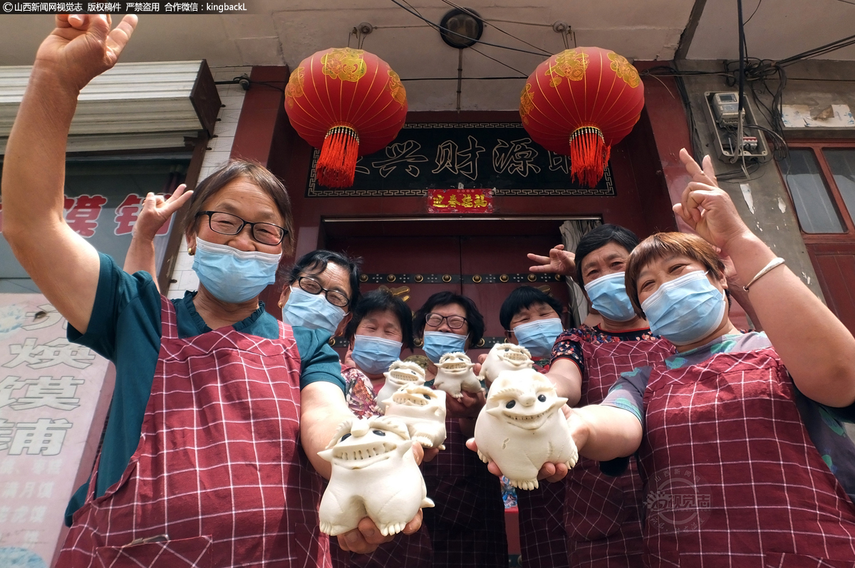      花馍，将面食发扬光大到一个登峰造极的巅峰美。那种美是中华文明的一个缩影，也是人们对生活和美好希望的一种赞美、讴歌，更是一种民间面塑文化艺术的最完美体现。