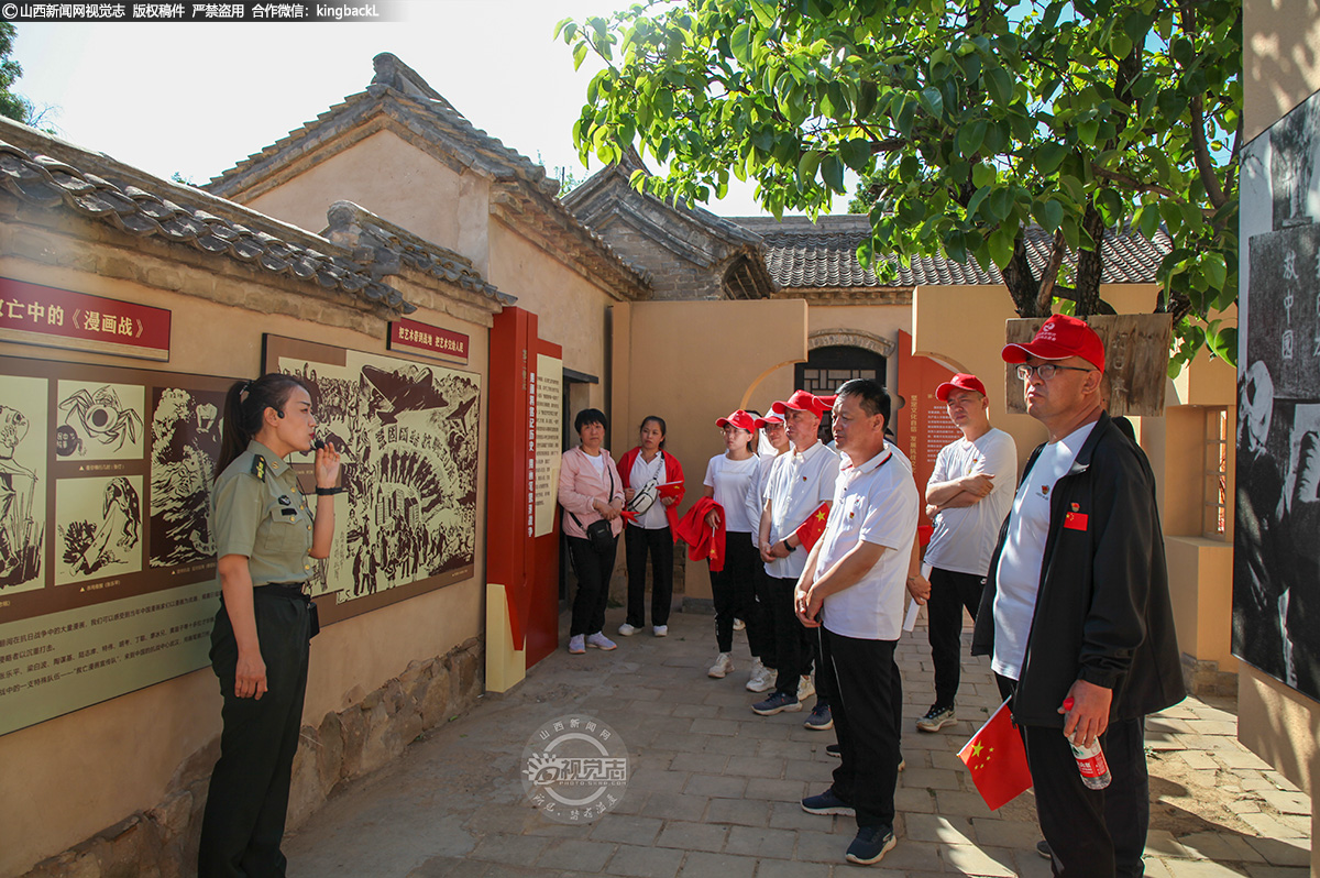      人社局党员干部参观下北漳村前方鲁迅艺术学校旧址，感受红色文化，接受文化熏陶，深入了解红色基因文化蕴含的思想观念、人文思想和清廉传统。