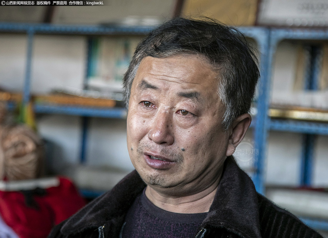      2014年，郭永虎筹备成立了竹马艺术团，开始抢救濒危剧种——竹马戏。直到2018年，竹马戏走向困境，资金的匮乏，使竹马戏的活动和发展特别受阻。他把家里开小卖部的资金全部贴用于竹马戏，那几年是最艰难的时期，五尺高的汉子讲述时，眼含泪花，可想而知他的艰难和背后的困苦。