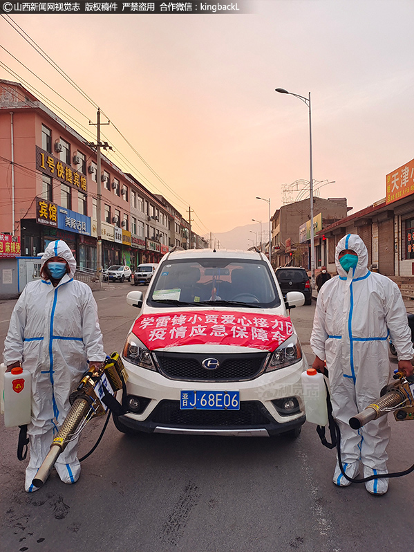      爱心团积极发挥志愿服务，组建志愿“突击队”，车辆保障组李大维、贾峰耀、韩笑、王鹏、梁斌、王康、孙娟凝聚抗击疫情合力。