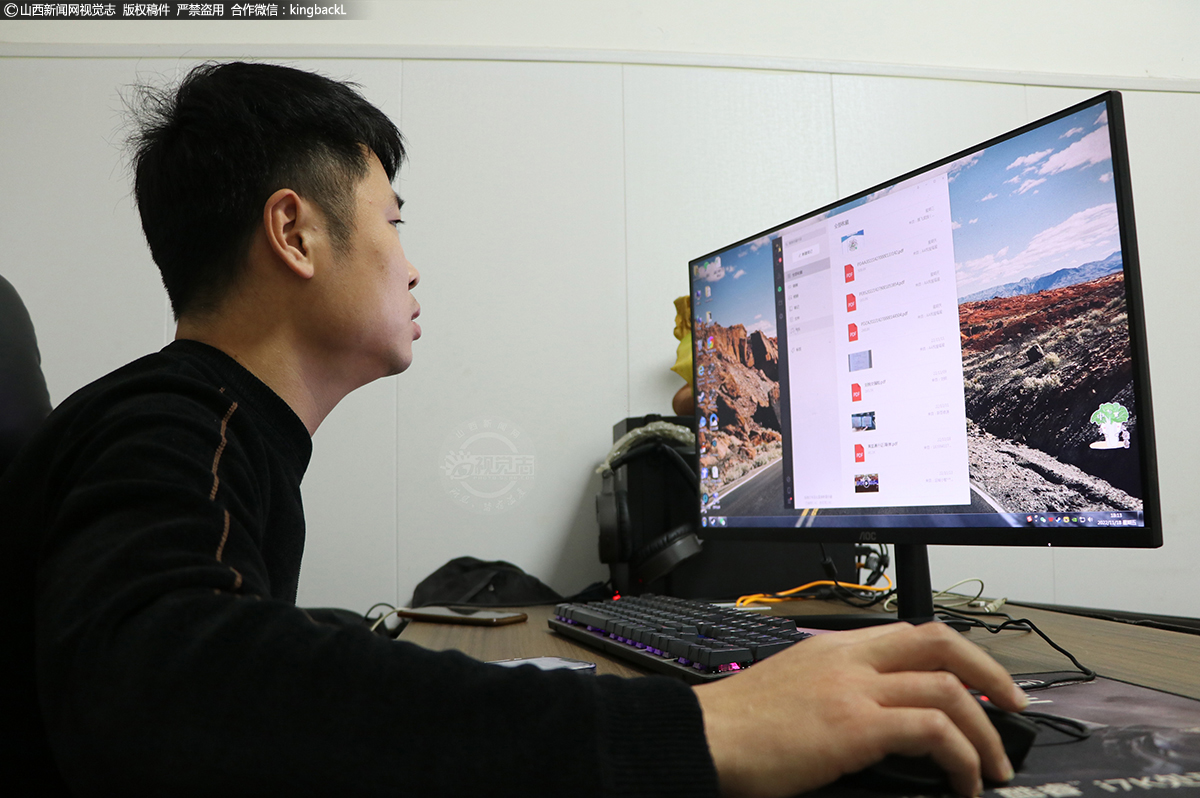      工匠们喜欢不断雕琢自己的产品，不断改善自己的工艺，享受着产品在双手中升华的过程。行业的发展永远离不开精雕细琢的大家风范，严谨执着追求极致的工匠精神也永不过时。