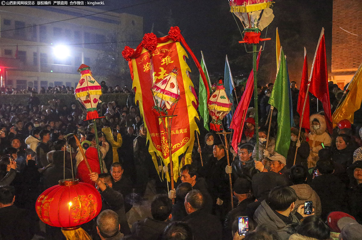      舞火龙作为一项传统民俗，一般在元宵节前后进行表演，舞龙人和村民们一起舞火龙，欢欢喜喜闹元宵，为村民们送上一道年味大餐。