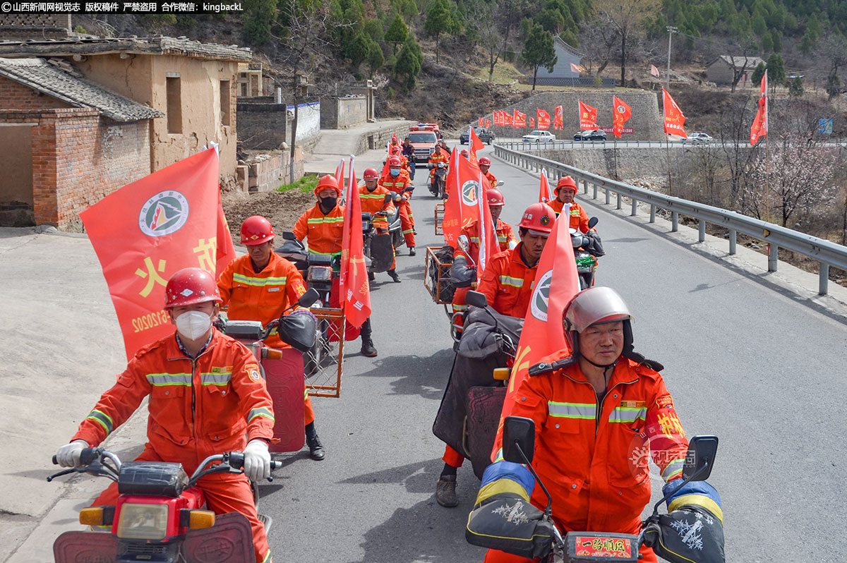      3月以来，太岳林局紧扣“全民总动员 防火保安全”活动主题，紧盯防火宣传关键点，创新防火宣传手段，细化“点线面”结合举措，森林草原防火宣传达到“到一点、传一片，走一路，防一线”效果，林草防火工作实现“灭火关口向防火前移”，营造了“林草防火，人人有责”的浓厚氛围。图为太岳林局防火宣传摩托车队深入基层进行防火宣传。