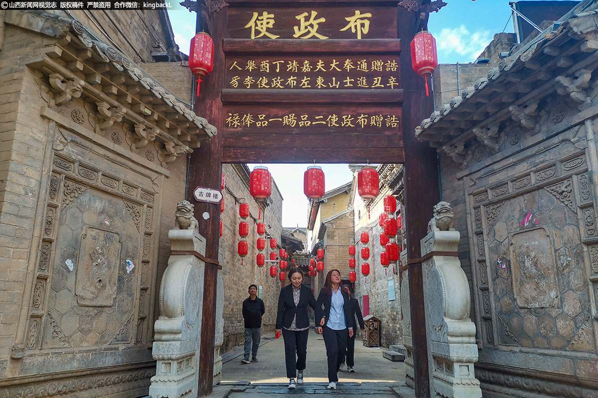      当地先后打造出皇城村、上庄村、中庄村、润城村、郭峪村、大桥村、南安阳村等一批传统村落“活”起来，旅游产业“火”起来的典型。