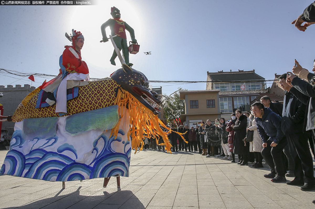      如今，当地的非遗高跷走兽不仅可以带动当地旅游业的发展，吸引更多的游客前来参观和体验，还能通过表演更好地传承和发扬非遗文化，为乡村振兴注入更多的文化内涵和活力。 