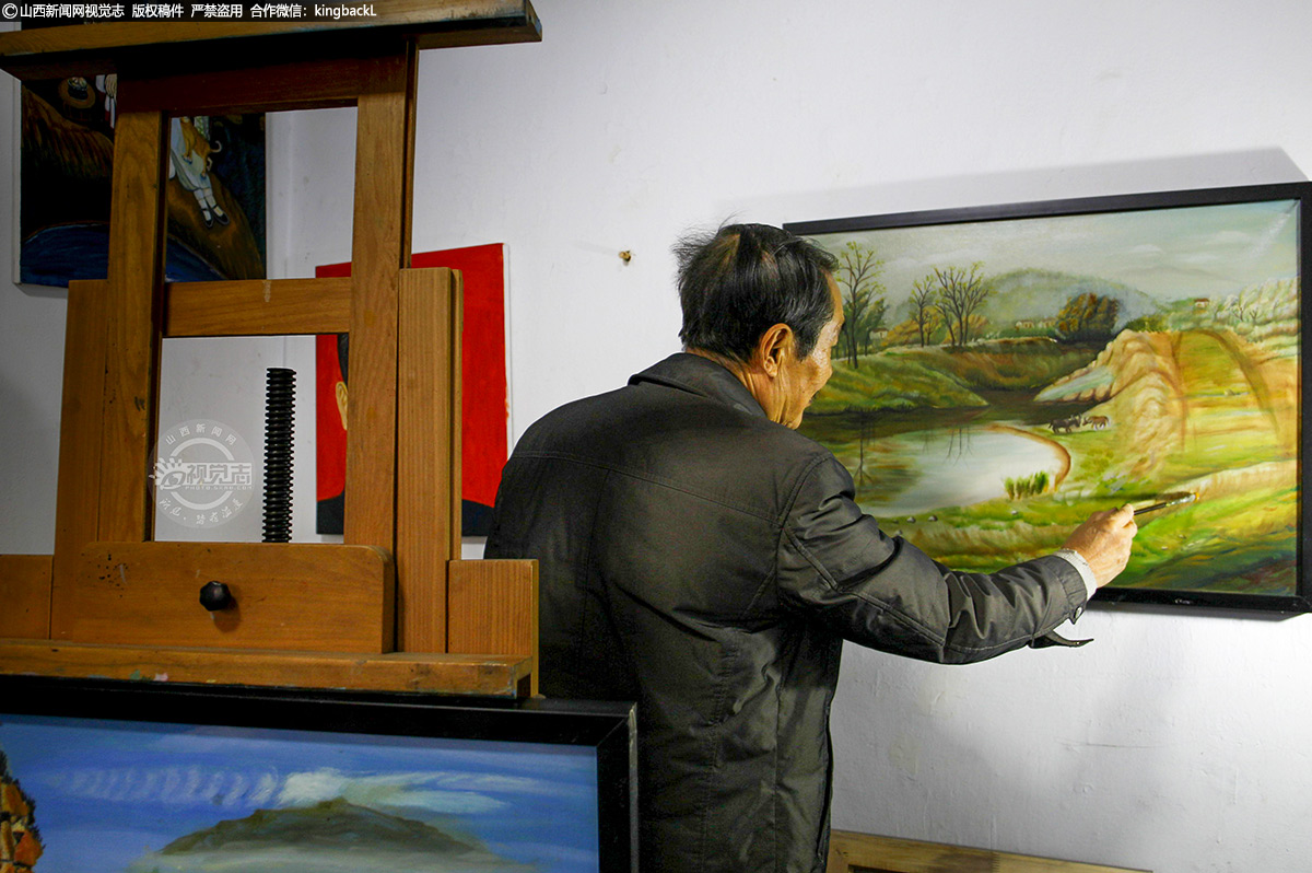      范大荣的故事，始于1954年的苏北盐城农村。高中毕业后，他回归土地，以种地、做木工为生，用辛勤的汗水浇灌着生活的希望。然而，命运似乎并不甘于让他就此平凡度过一生。