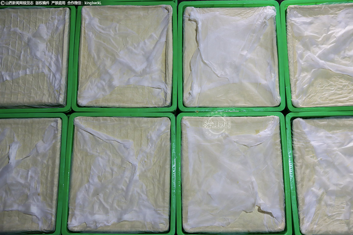      凭借其优良的品质和独特的口感，阳城县众源豆制品加工厂的产品在阳城本地以及沁水、晋城等周边地区畅销不衰。无论是家庭餐桌上的佳肴，还是酒店餐馆的特色菜品，都能见到众源豆制品的身影。