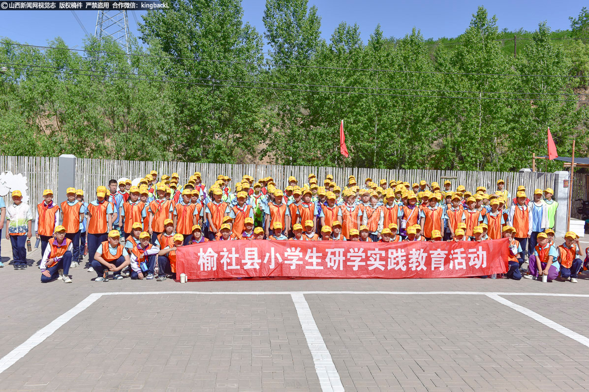      6月4日，榆社县青少年活动中心联合榆社县传统手工酿企业精心组织了一场别开生面的非遗研学实践活动。（■山西新闻网特约摄影师：张卫兵）