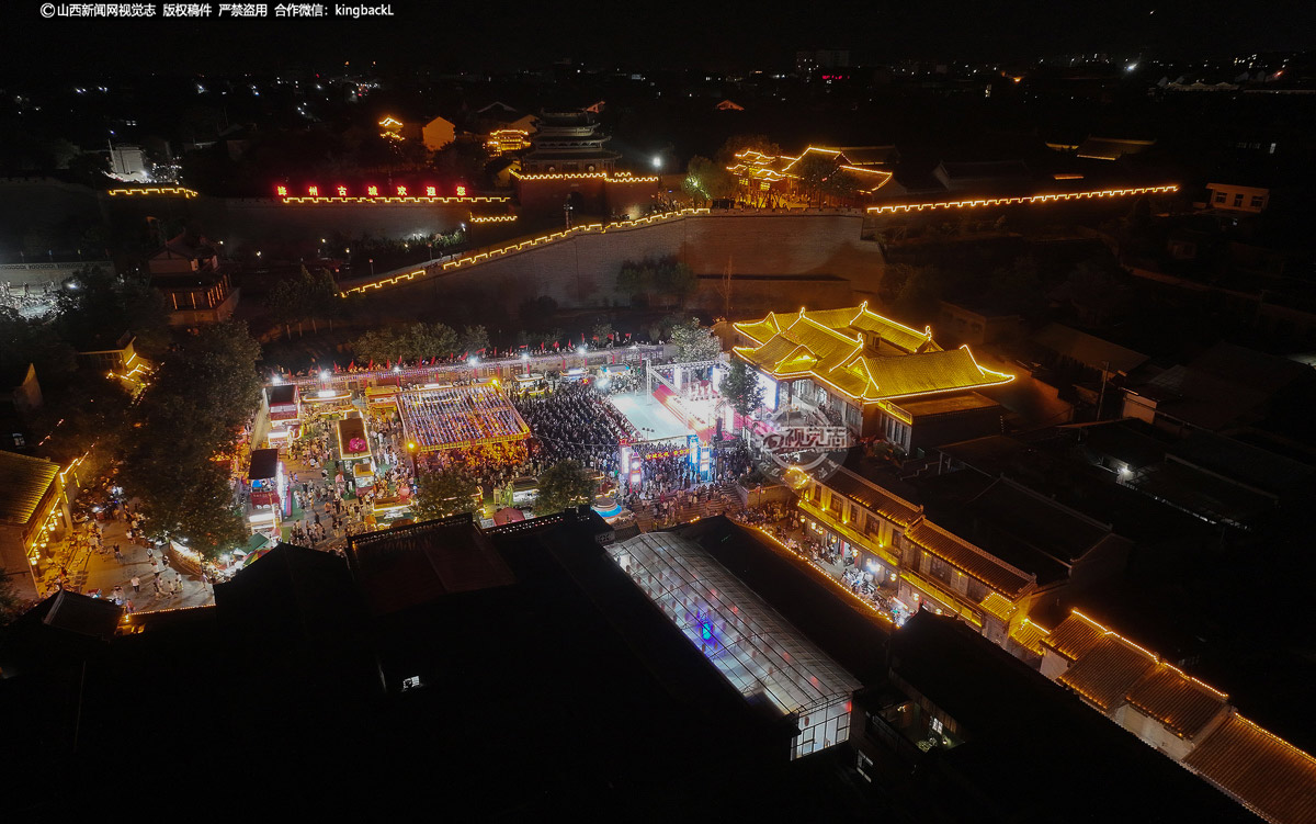      近年来，新绛县紧扣市委、市政府 “一城两区三门户” 和县委、县政府 “打造文旅融合示范区” 的目标思路，大力推动文旅产业发展。通过举办消夏文化节等系列活动，旨在激活古城文旅活力，提升文化品位，让古老的文化根脉在新时代焕发新光彩。
